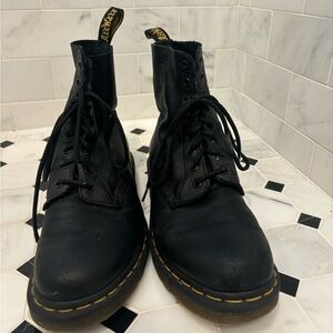 Women’s black leather Dr. Martens Boot Size 9